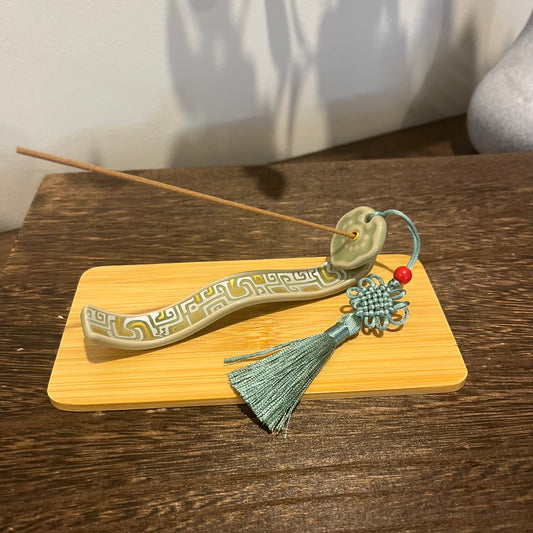 Incense Stick Holder (Jade Ruyi)